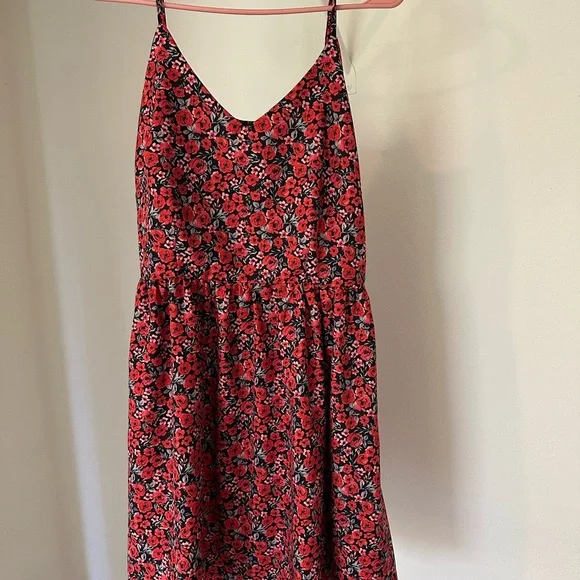 Floral Red and Black Women's Dress - Picture 3 of 4